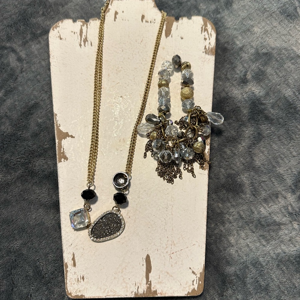Kenneth Cole dursey necklace and matching bra bracelet